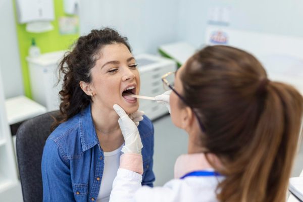 How Smoking and Alcohol Consumption Contribute to Oral Cancer Risk-1 How Smoking and Alcohol Consumption Contribute to Oral Cancer Risk-1